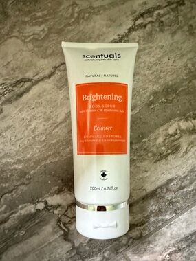 Brand New - Scentuals brightening Body Scrub